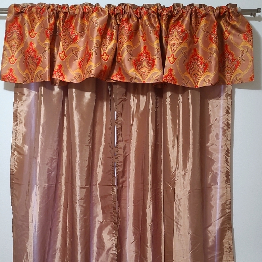 Elegant  Vibrant Antique Gold/bronze, Orange, Olive Green Valance  Set Of 4